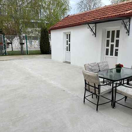 Apartmani Emily & Jully Nikšić Exteriér fotografie