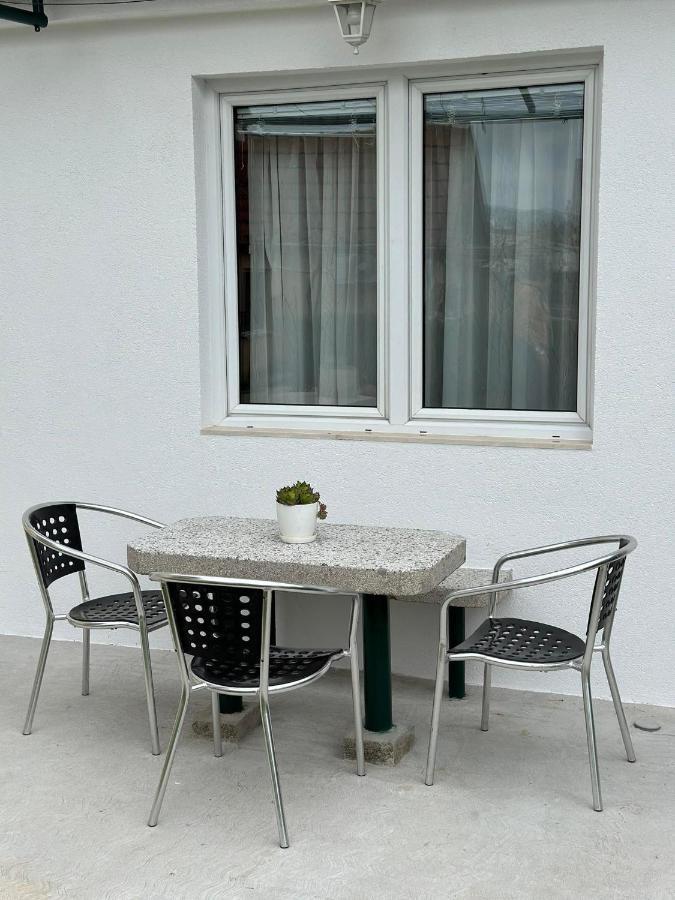 Apartmani Emily & Jully Nikšić Exteriér fotografie