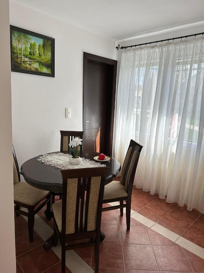 Apartmani Emily & Jully Nikšić Exteriér fotografie
