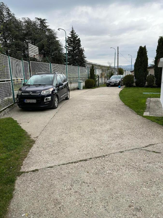 Apartmani Emily & Jully Nikšić Exteriér fotografie