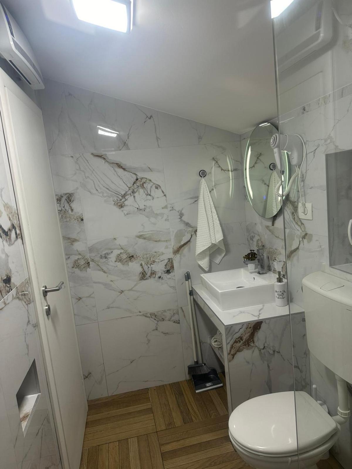 Apartmani Emily & Jully Nikšić Exteriér fotografie