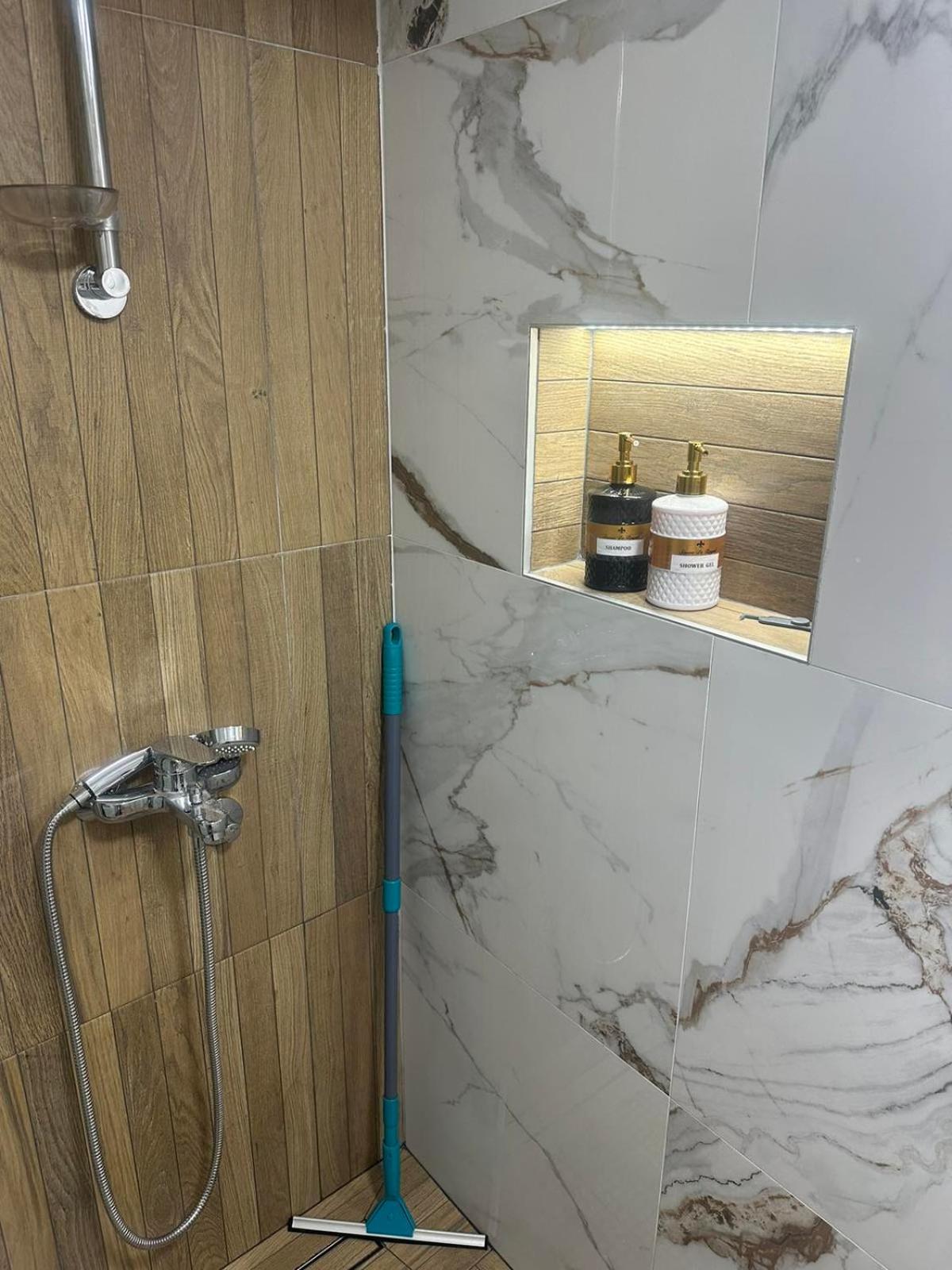 Apartmani Emily & Jully Nikšić Exteriér fotografie